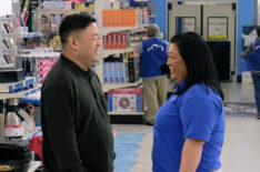 Chris Grace as Jerry, Kaliko Kauahi as Sandra in Superstore - Season 4