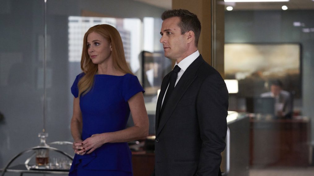 Suits - Season 9 - Sarah Rafferty and Gabriel Macht