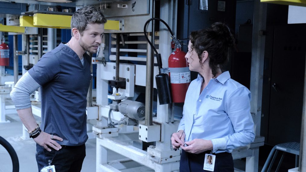 Matt Czuchry and and guest star Moira Kelly in The Resident - 'From the Ashes'