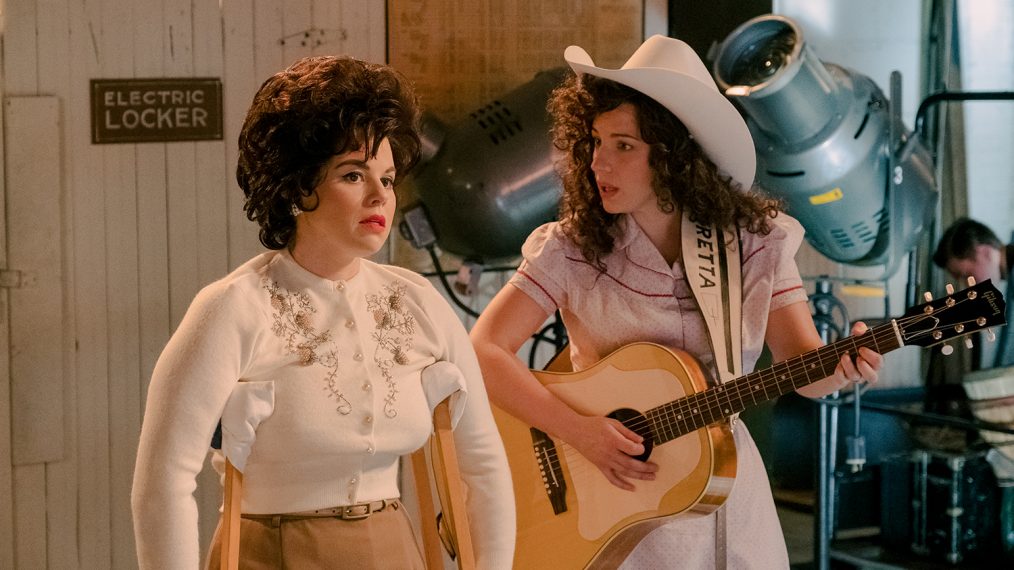 Jessie Mueller as Loretta Lynn and Megan Hilty as Patsy Cline in Patsy And Loretta