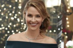 Christmas Wishes and Mistletoe Kisses - Jill Wagner