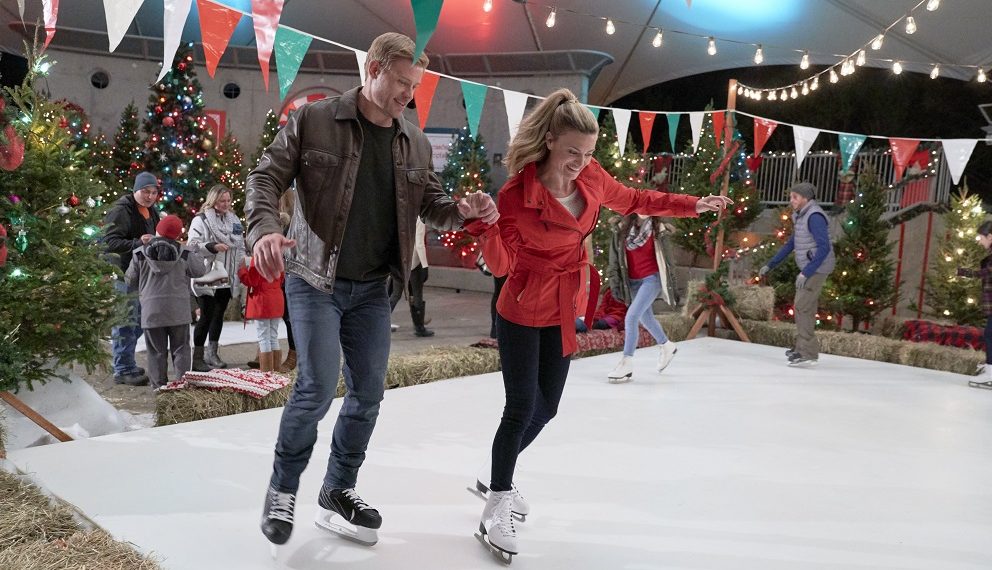 Nostalgic Christmas - Trevor Donovan, Brooke D'Orsay