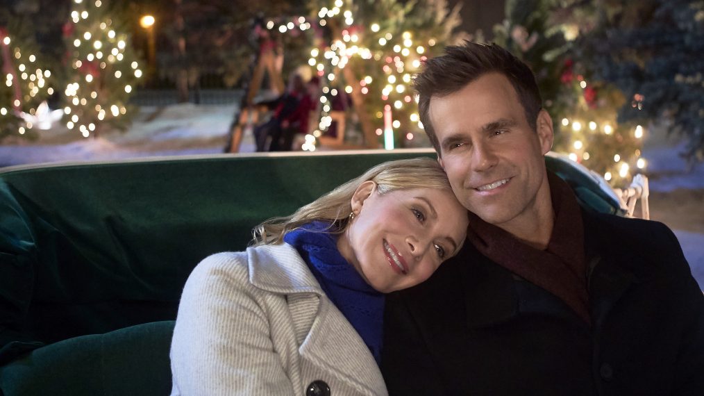 The Christmas Club - Elizabeth Mitchell and Cameron Mathison