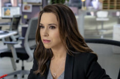 Crossword Mysteries Abracadaver - Lacey Chabert