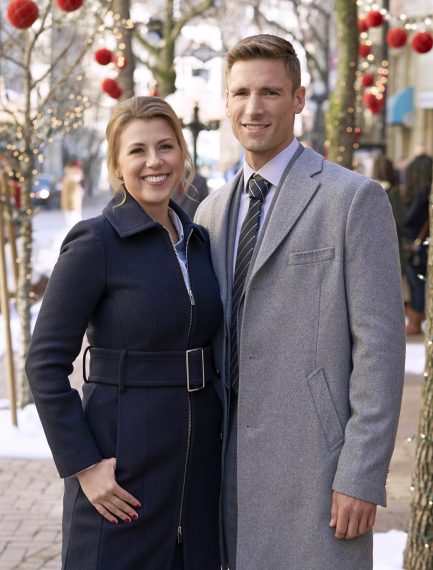 Merry and Bright - Jodie Sweetin and Andrew Walker