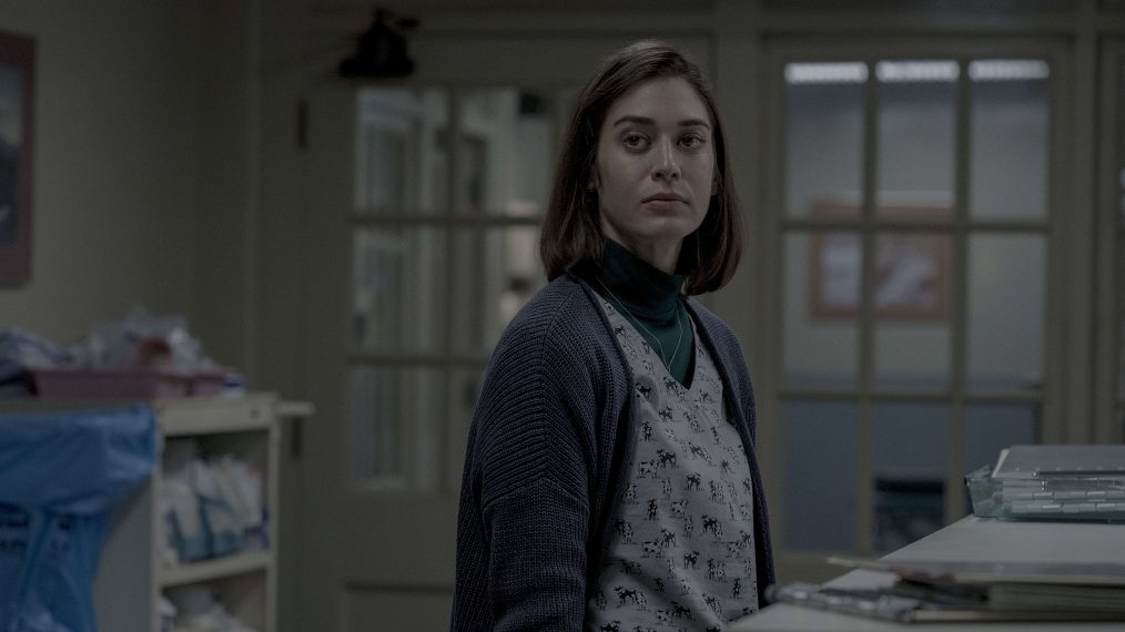 Lizzy Caplan as Annie in Castle Rock - 'Let The River Run'