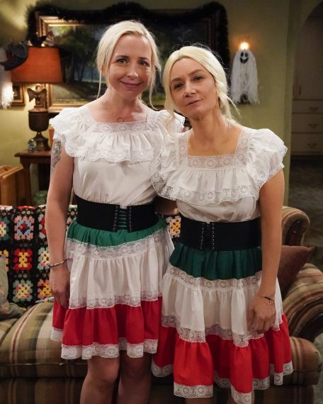 Darlene dresses up as Becky on The Conners - Lecy Goranson and Sara Gilbert