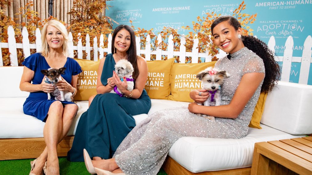 Barbara Niven, Larissa Wohl, Sofia Wylie - 2019 American Humane Hero Dog Awards