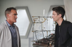 John Wesley Shipp as Jay Garrick and Grant Gustin as Barry Allen in The Flash - 'A Flash of the Lightning'
