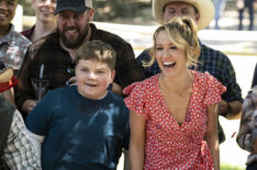 Spencer Allport as Cash, Anna Camp as Ginny in Perfect Harmony - Season 1