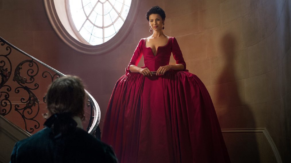 Outlander - Season 2 - Caitriona Balfe in red dress