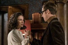 Outlander - Season 3 - Caitriona Balfe and Tobias Menzies