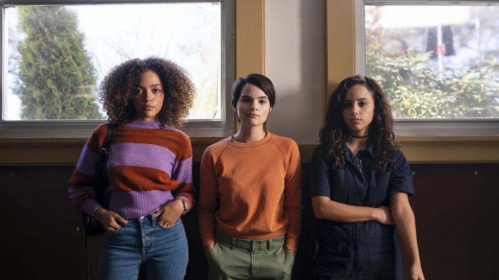 Quintessa Swindell, Brianna Hildebrand, and Kiana Madeira in Trinkets