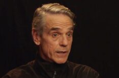 Jeremy Irons Teases His Mysterious 'Watchmen' Character & What's to Come (VIDEO)