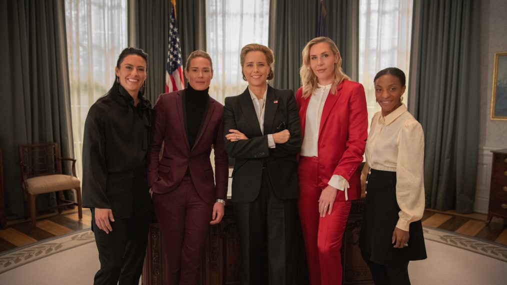 World Cup Champion U.S. Women's Soccer Team Members Ali Krieger, Ashlyn Harris, Allie Long, and Crystal Dunn with Téa Leoni