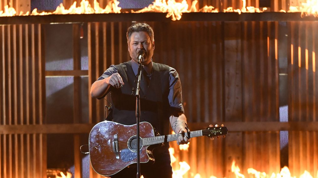 Blake Shelton performs a fiery number at the CMA Awards