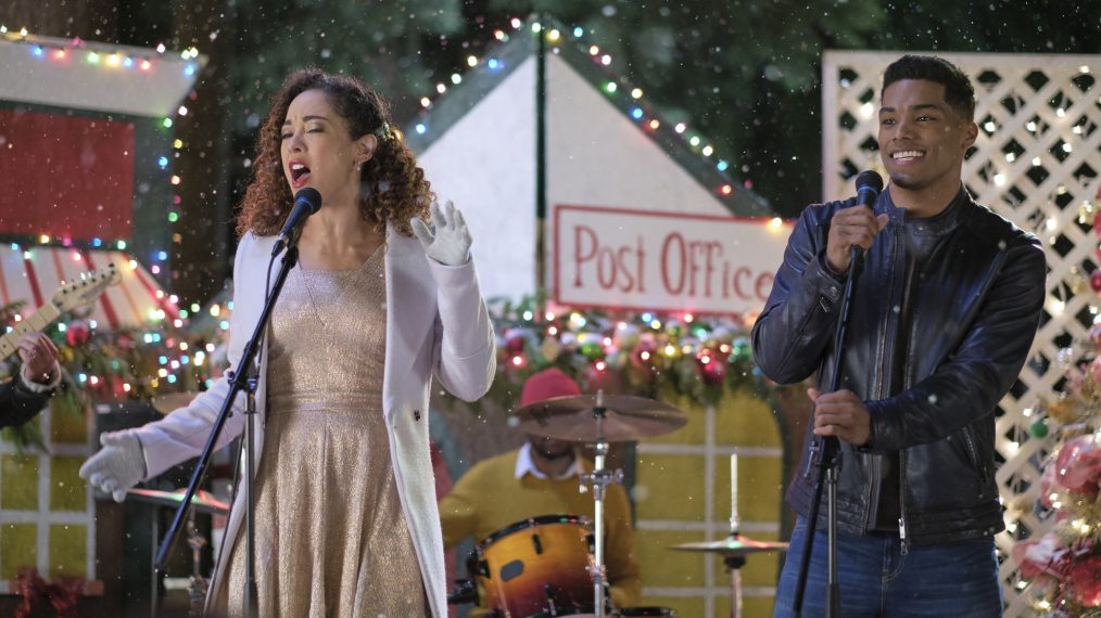 Chaley Rose and Rome Flynn in A Christmas Duet