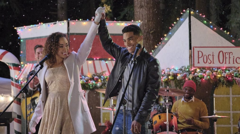 Chaley Rose and Rome Flynn in A Christmas Duet