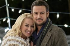 The Mistletoe Secret - Kellie Pickler, Tyler Hynes