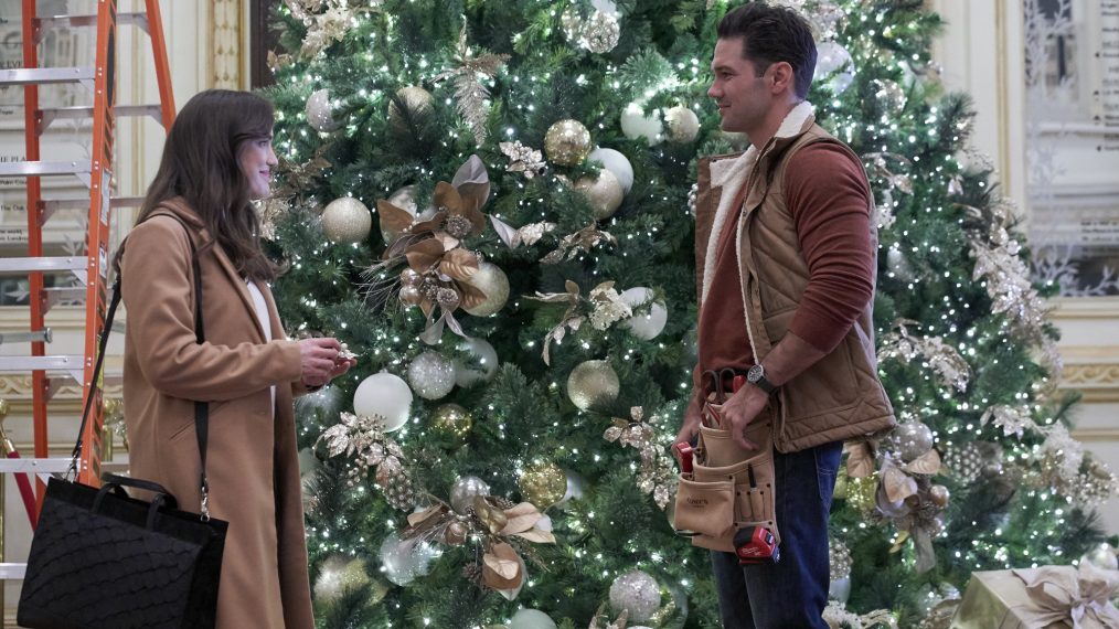 Christmas at The Plaza - Elizabeth Henstridge and Ryan Paevey