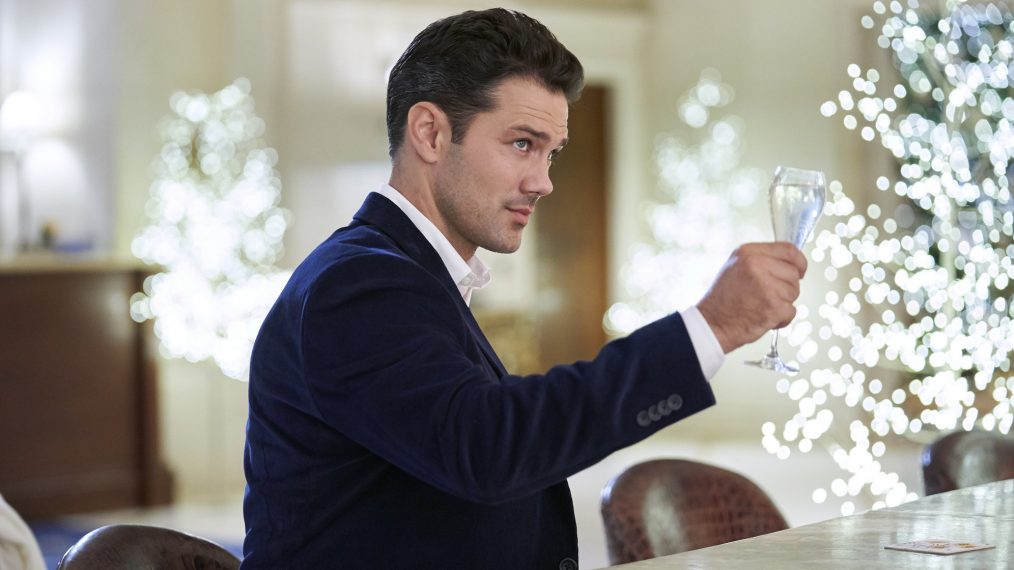 Christmas at The Plaza - Ryan Paevey