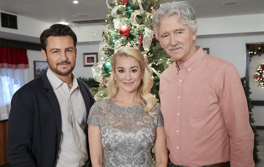 The Mistletoe Secret - Tyler Hynes, Kellie Pickler, Patrick Duffy