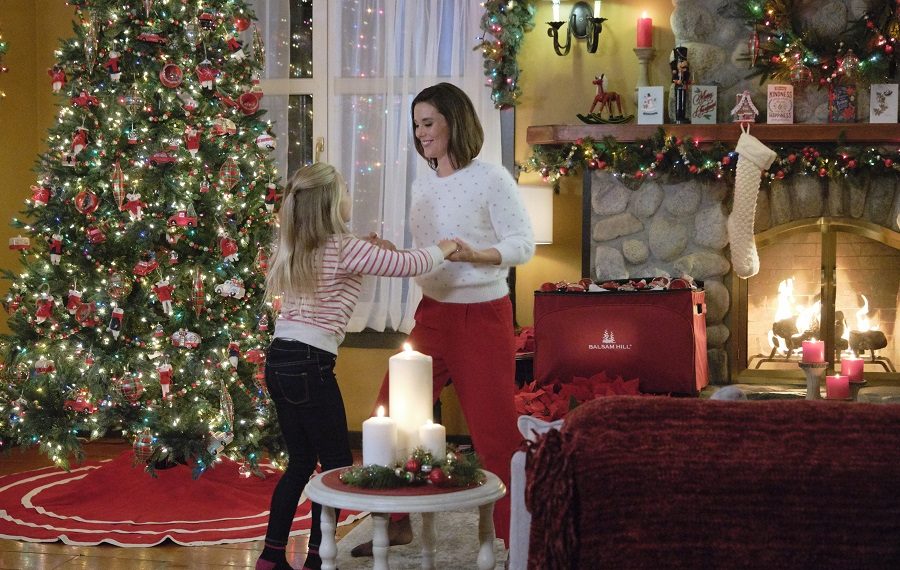 Payton Lepinski, Ashley Williams in Holiday Hearts