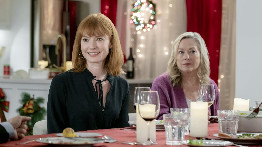 Alicia Witt and Lori Hallier in Our Christmas Love Song