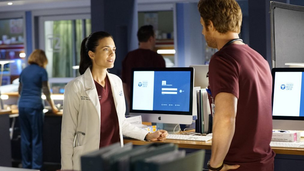 Torrey DeVitto as Dr. Natalie Manning, Nick Gehlfuss as Will Halstead in Chicago Med - Season 5