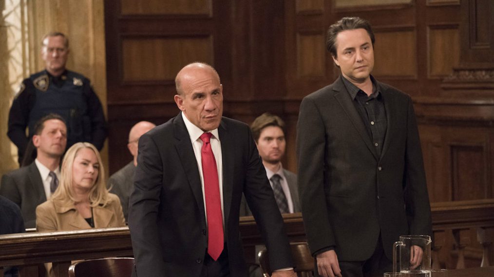 Law & Order: Special Victims Unit - Season 21 - Paul Ben-Victor as Counselor Peter Abrams, Vincent Kartheiser as Steve Getz