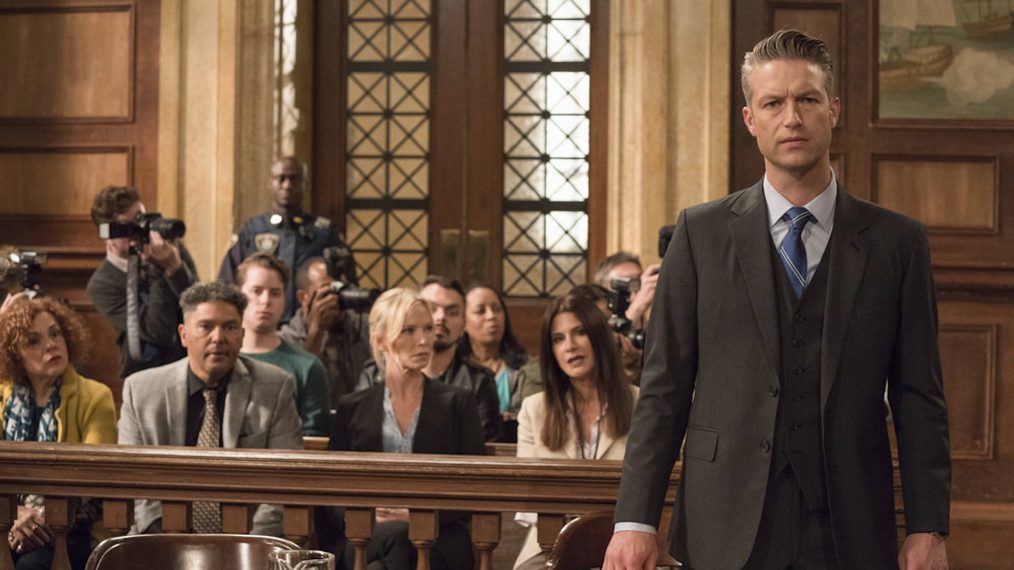 Law & Order: Special Victims Unit - Season 21 - Peter Scanavino as Detective Sonny Carisi