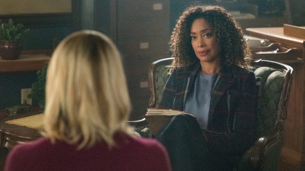 Chapter Sixty-Five: In Treatment - Madchen Amick as Alice Cooper and Gina Torres as Mrs. Burble