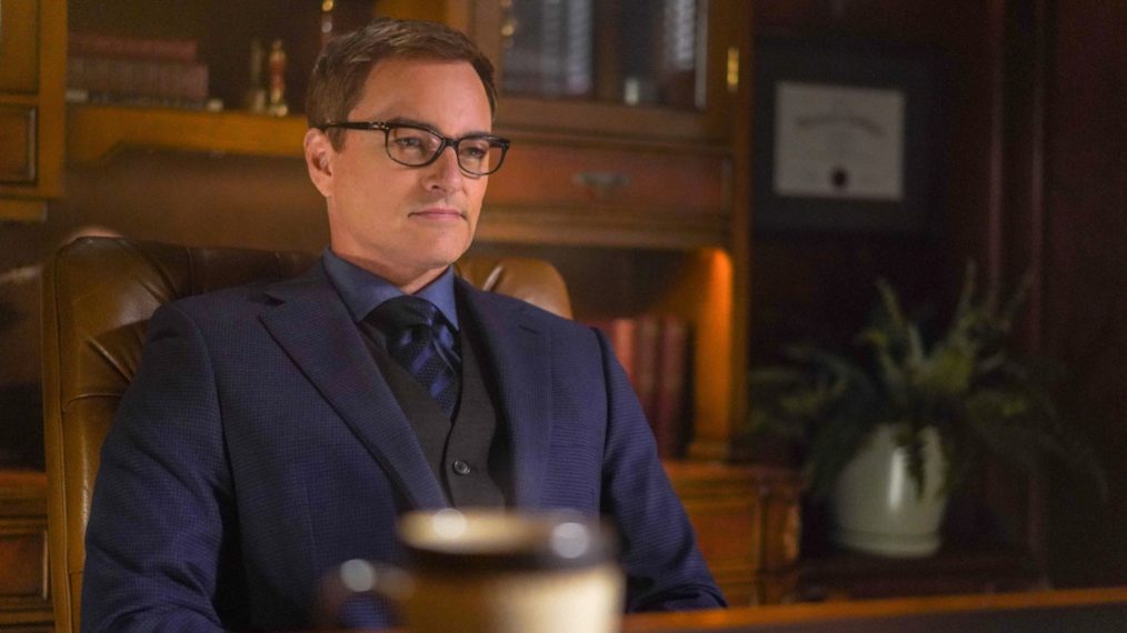 Gina Torres Guest Stars as 'Riverdale's Guidance Counselor (PHOTOS)