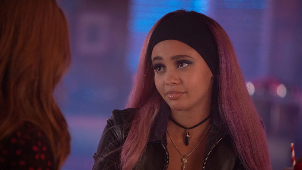 Gina Torres Guest Stars as 'Riverdale's Guidance Counselor (PHOTOS)