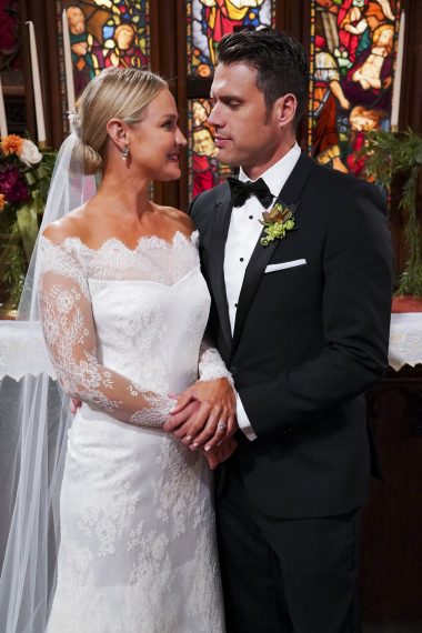 Sharon (Sharon Case) and Nick (Joshua Morrow) get married for third time - Young and the Restless