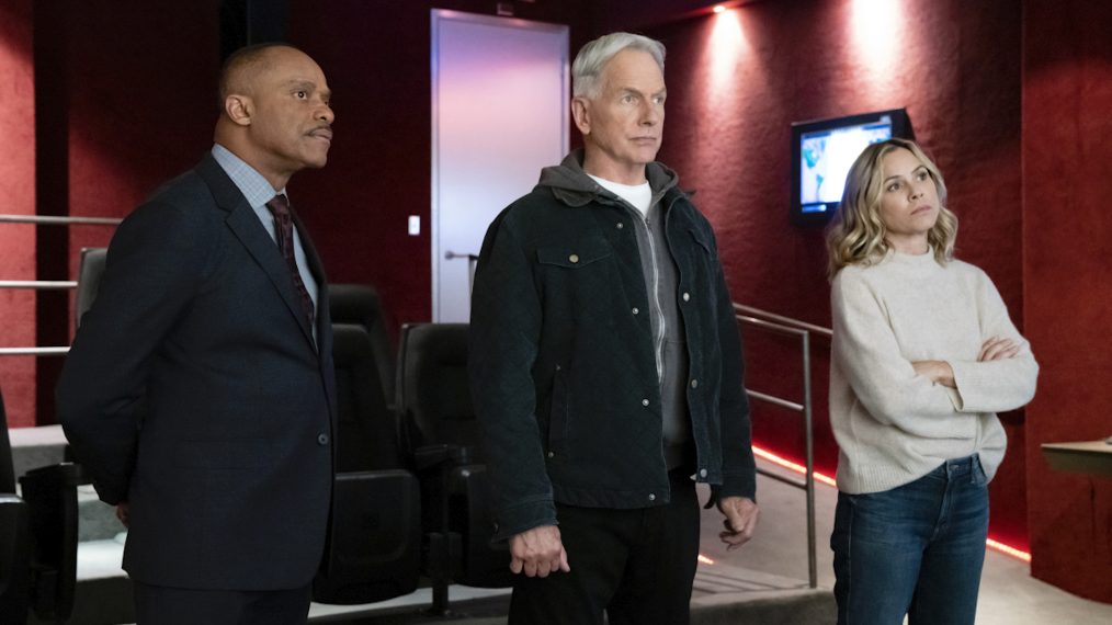 Rocky Carroll as NCIS Director Leon Vance, Mark Harmon as NCIS Special Agent Leroy Jethro Gibbs, Maria Bello as NCIS Special Agent Jacqueline 'Jack' Sloane in NCIS - 'In the Wind'