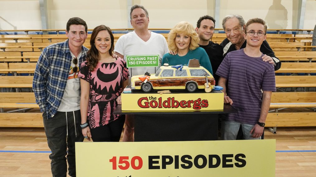 'The Goldbergs' Cast & Crew Celebrate 150 Episodes (PHOTOS)