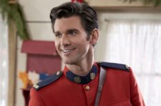 When Calls the Heart Home for Christmas - Kevin McGarry