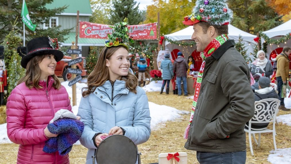 Kellie Martin, Ava Preston, Colin Ferguson in Christmas in Montana