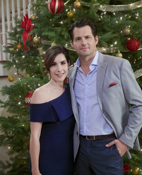 Double Holiday - Carly Pope, Kristoffer Polaha