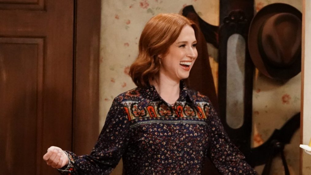 Ellie Kemper and Sean Hayes in Live in Front of a Studio Audience: Norman Lear’s ‘All in the Family’ and ‘The Jeffersons’