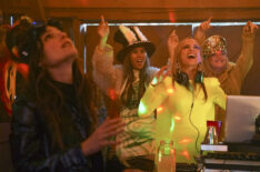 First Look: Nicole Richie Guest Stars on 'Bless This Mess' (PHOTOS)