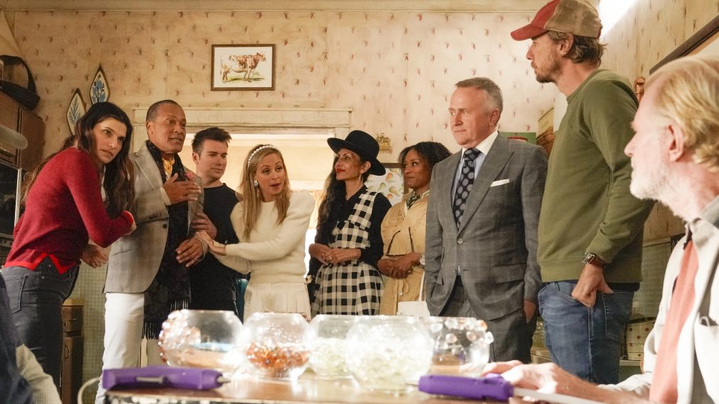First Look: Nicole Richie Guest Stars on 'Bless This Mess' (PHOTOS) - Where Can I Watch Season 1 Of Bless This Mess
