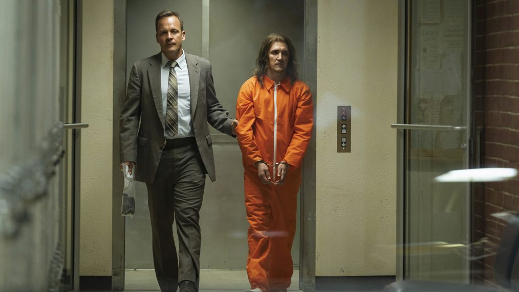 Peter Sarsgaard and Kyle Gallner in Interrogation - Season 1