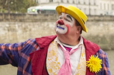 Eric Stonestreet as a clown in Modern Family - 'Paris'