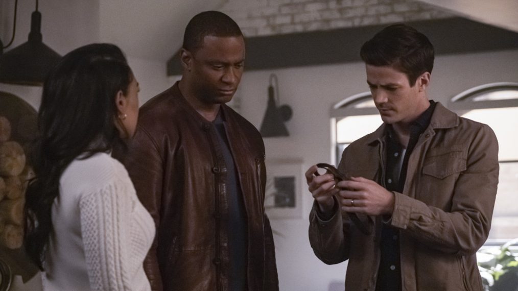 Candice Patton as Iris West-Allen, David Ramsey as John Diggle/Spartan, and Grant Gustin as Barry Allen in The Flash - 'Marathon'