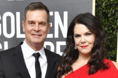 Peter Krause and Lauren Graham attend the 77th Annual Golden Globe Awards