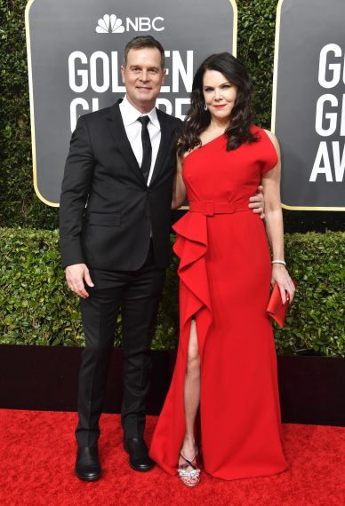 Peter Krause and Lauren Graham attend the 77th Annual Golden Globe Awards