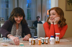 Mary Steenburgen as Maggie, Jane Levy as Zoey in Zoey's Extraordinary Playlist - Season Pilot