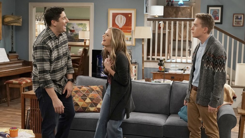 Jason Biggs, Maggie Lawson and Connor Kalopsis in the 'The Talk' episode of Outmatch
